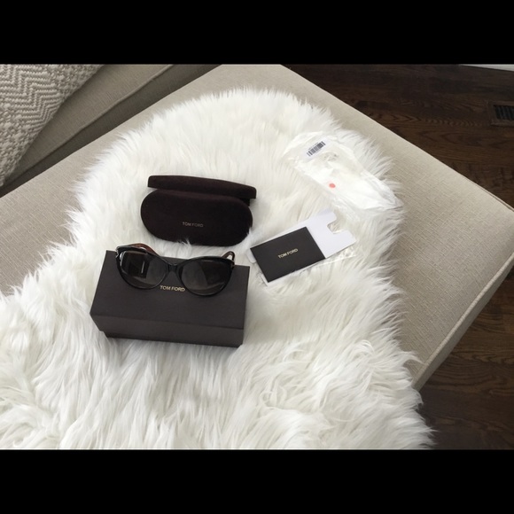 TOM FORD Sunglasses - Picture 4 of 11